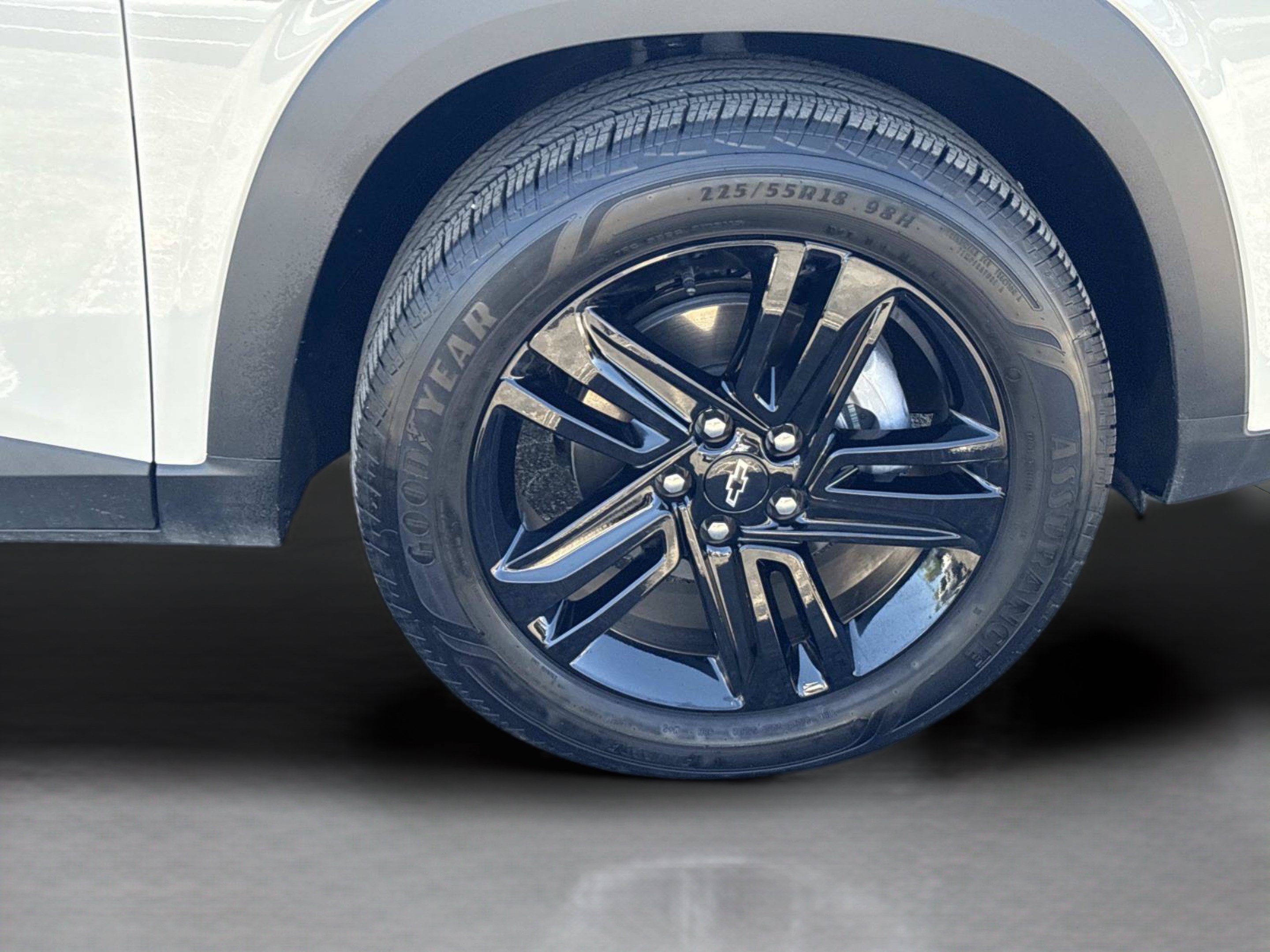 Used 2026 Chevrolet Trax ACTIV w/ Driver Confidence Package FWD image 9