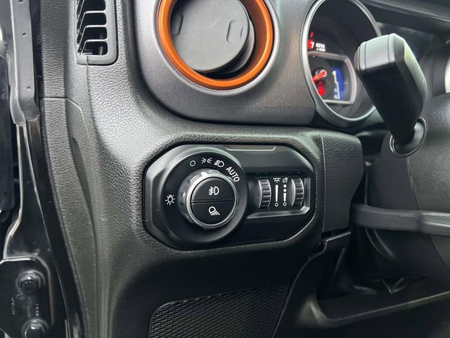 Used 2022 Jeep Gladiator Mojave w/ Cold Weather Group AWD/4WD image 14