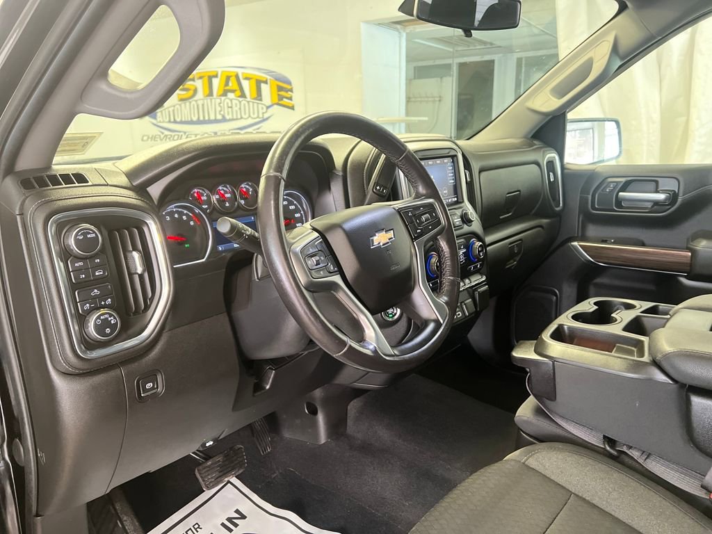 Used 2021 Chevrolet Silverado 1500 LT w/ Convenience Package II AWD/4WD image 24