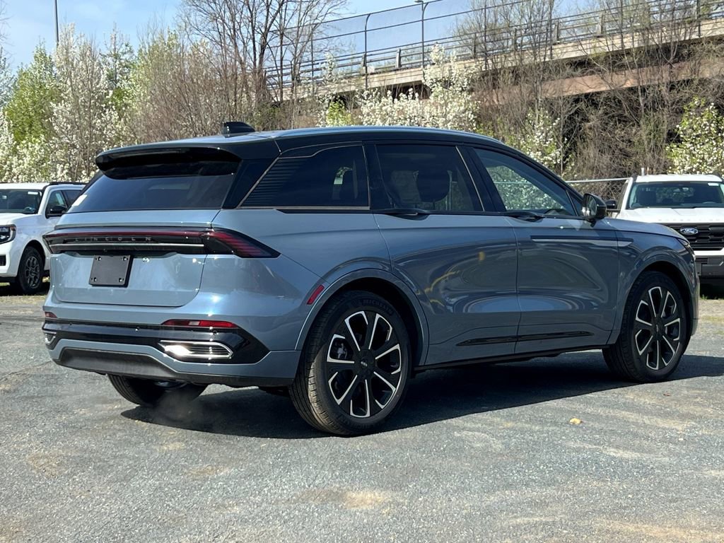 New 2026 Lincoln Nautilus Reserve AWD/4WD image 4