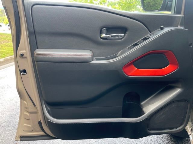 Used 2024 Nissan Frontier PRO-4X w/ Off-Road Protection Package image 17