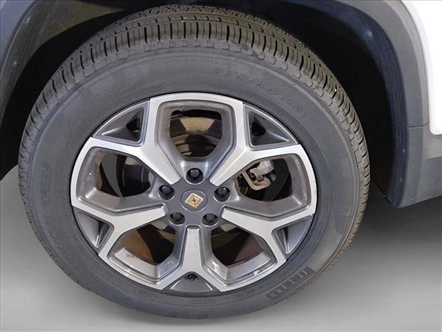 Used 2023 Rivian R1T Adventure Dual AWD/4WD image 7