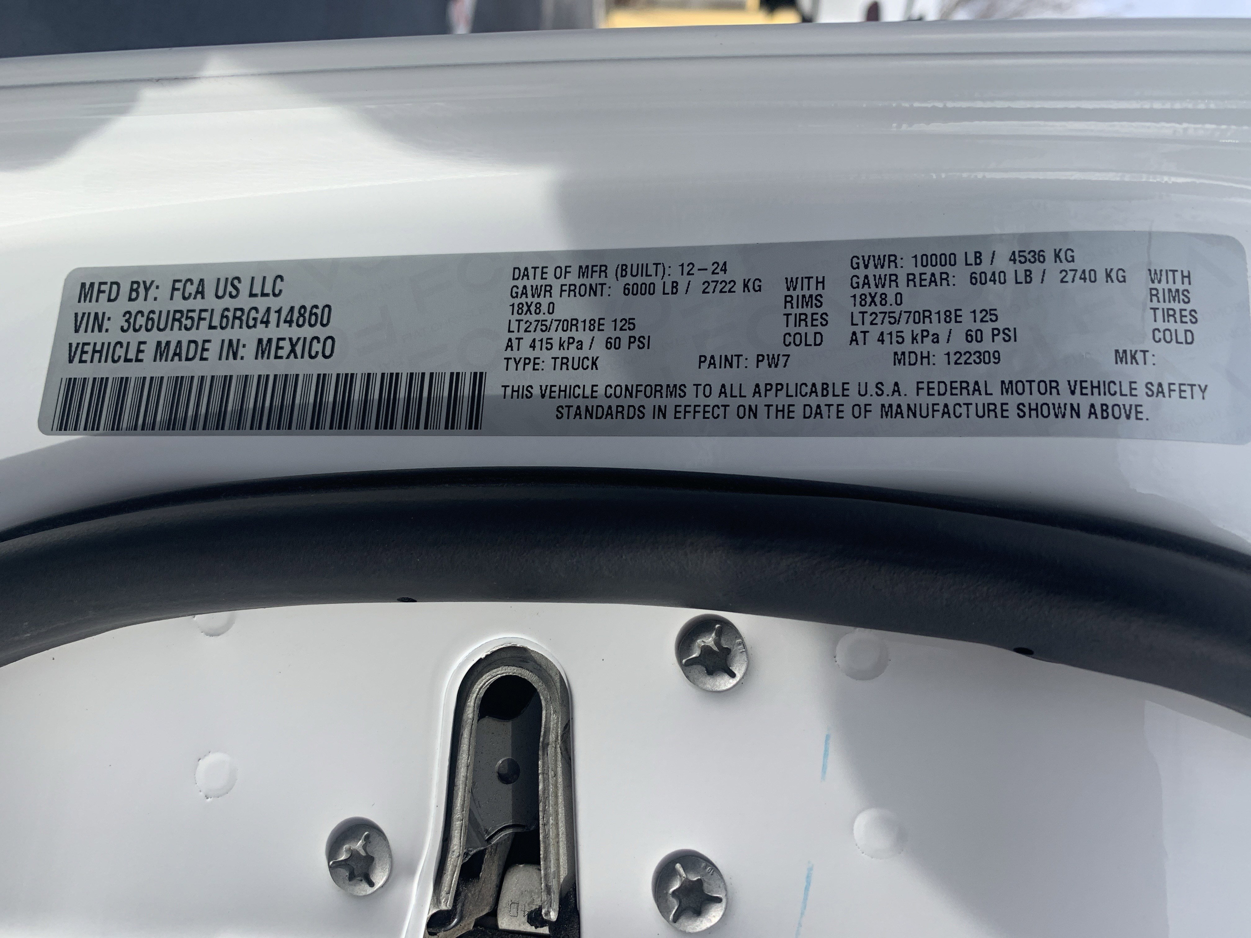 Used 2024 RAM 2500 Laramie w/ Safety Group AWD/4WD image 33