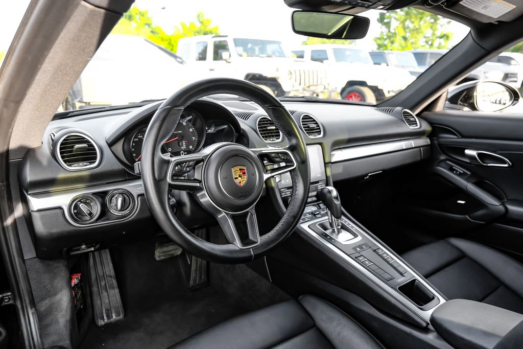 Used 2021 Porsche 718 Cayman w/ Premium Package RWD image 12