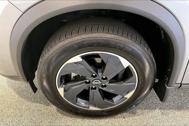 Used 2024 Nissan Rogue SV w/ SV Premium Package AWD/4WD image 36