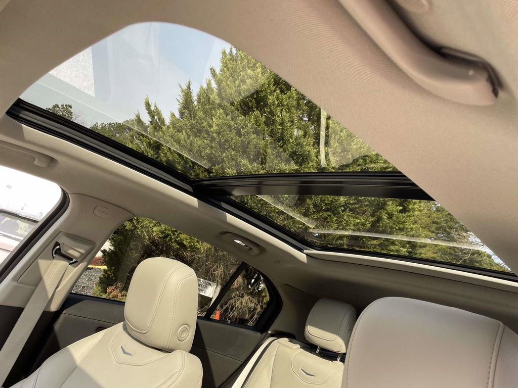 Certified 2023 Cadillac XT4 Luxury image 18