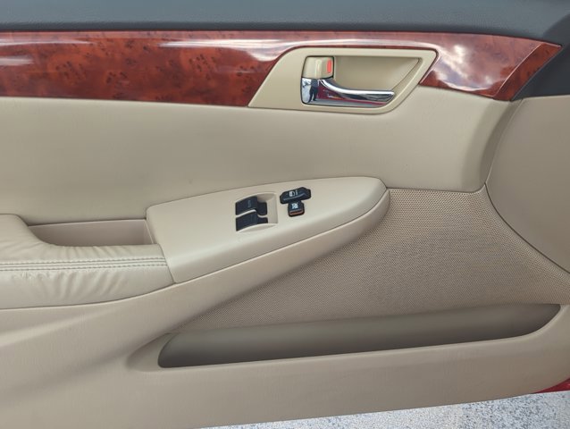 Used 2006 Toyota Solara SLE image 10