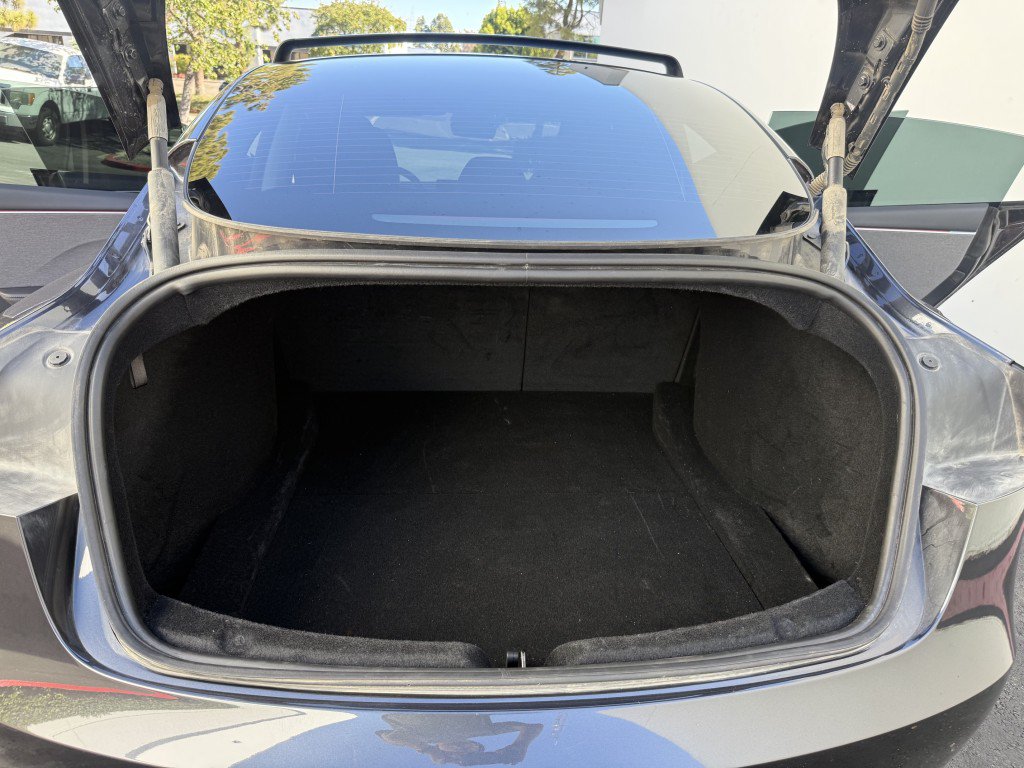 Used 2025 Tesla Model 3 Long Range RWD image 16