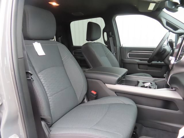 New 2026 RAM 3500 Big Horn AWD/4WD image 26