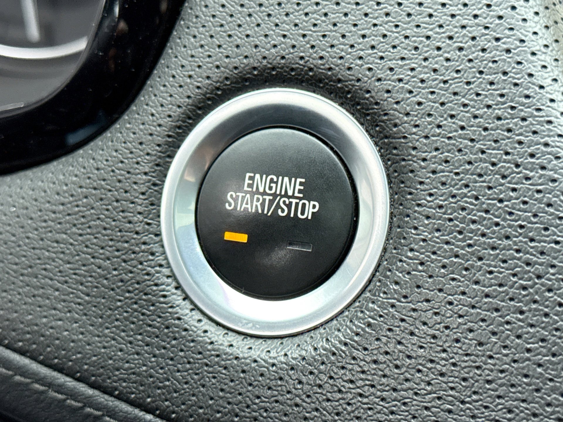 Used 2022 Cadillac XT5 Premium Luxury w/ LPO, Floor Liner Package image 23