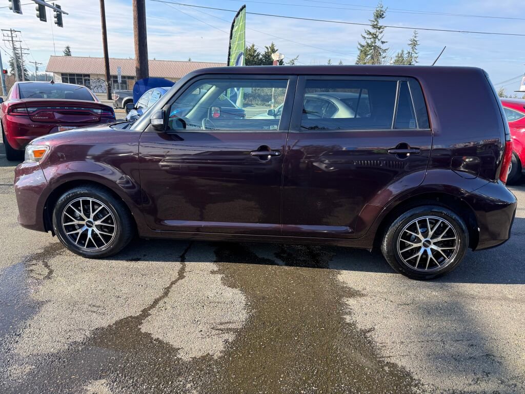 Used 2011 Scion xB image 4