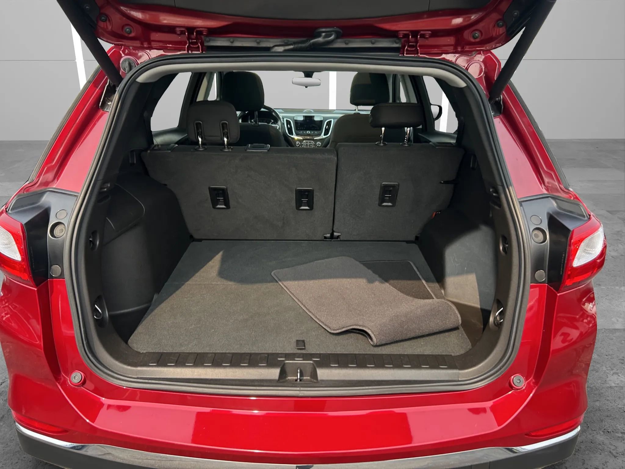 Used 2019 Chevrolet Equinox LT image 10