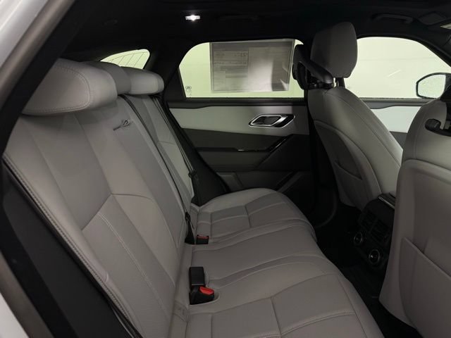 Certified 2026 Land Rover Range Rover Velar Dynamic SE AWD/4WD image 32