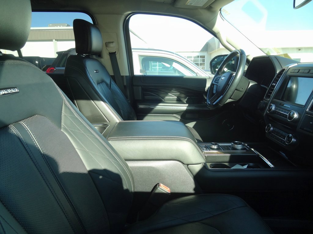 Used 2018 Ford Expedition Platinum image 5