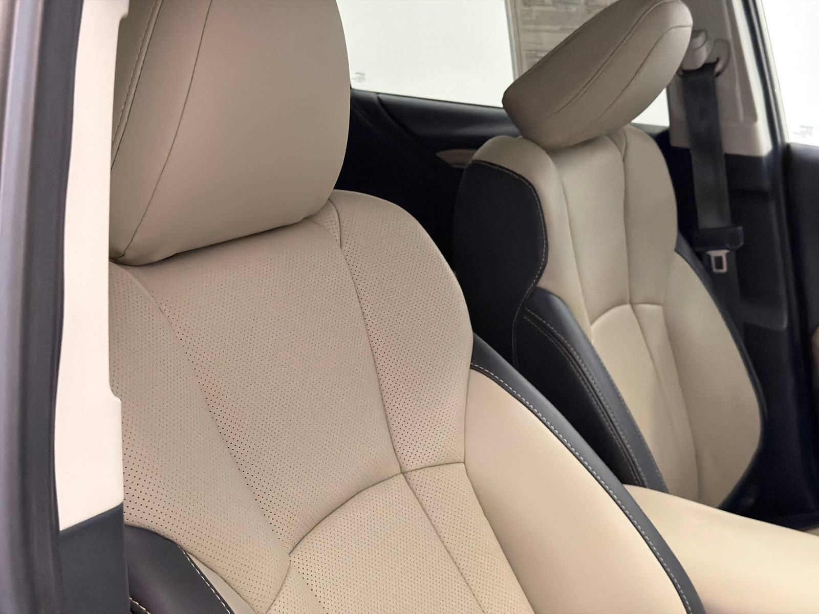 Used 2020 Subaru Outback Limited XT AWD/4WD image 12