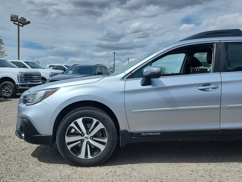 Used 2018 Subaru Outback 2.5i Limited image 10