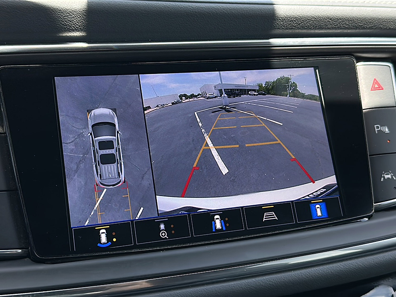 Certified 2024 Buick Enclave Premium image 33