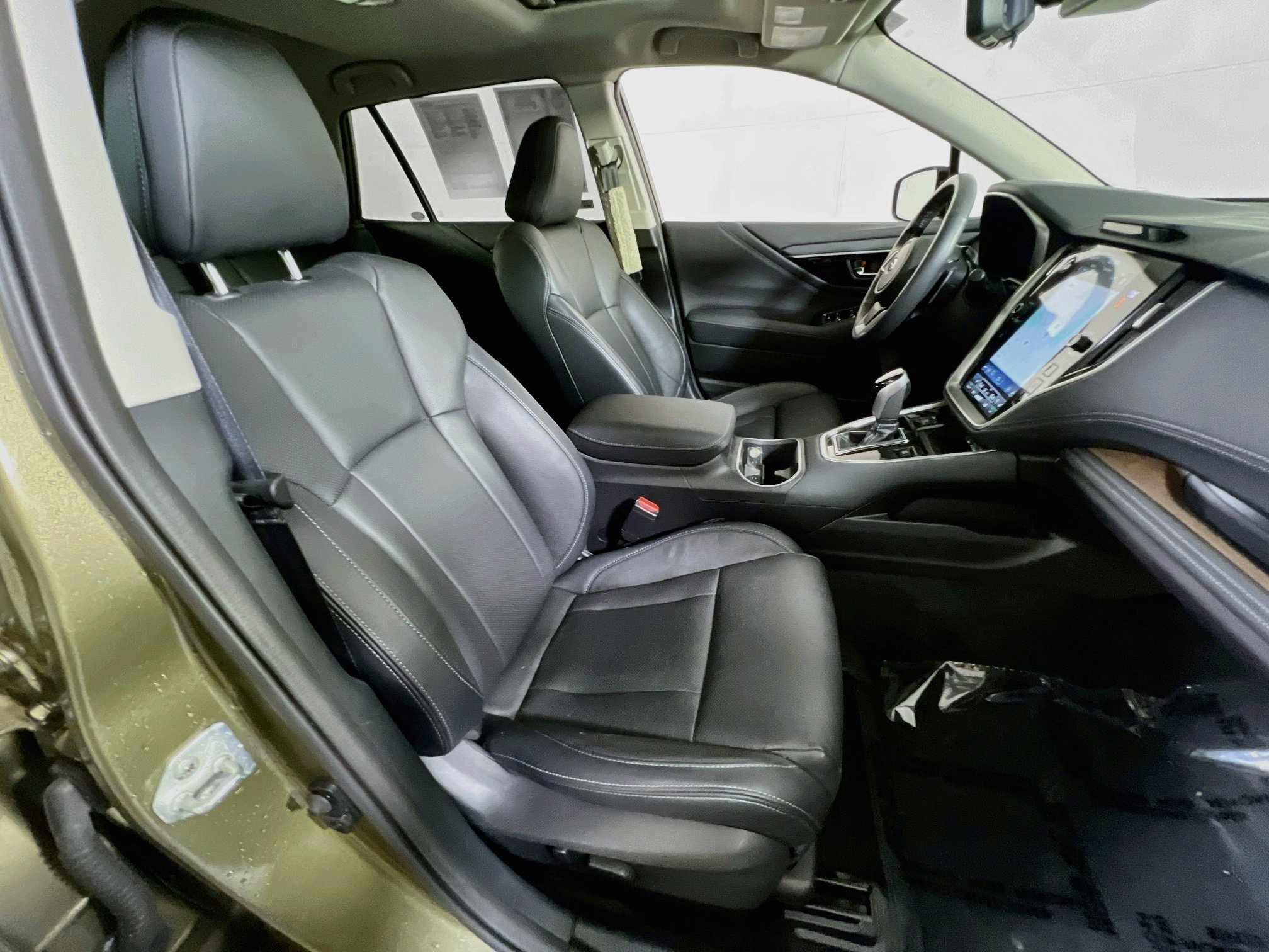 Used 2023 Subaru Outback Touring AWD/4WD image 29