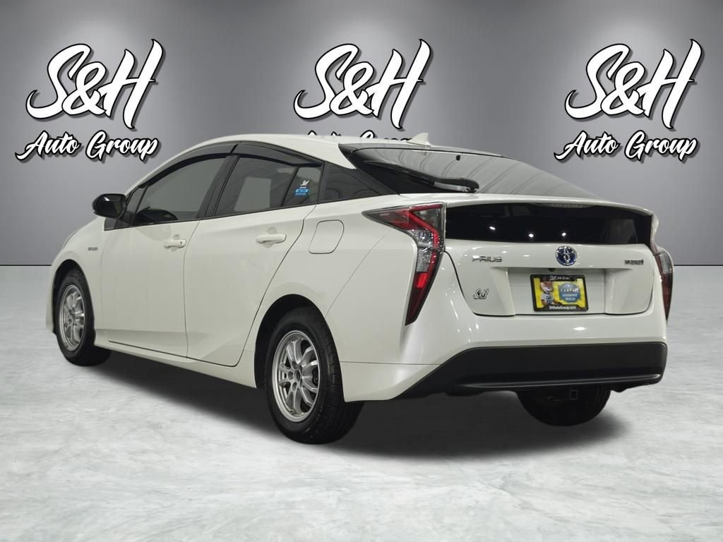 Used 2016 Toyota Prius Three image 14