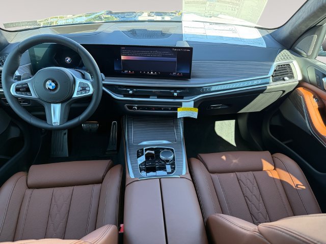 New 2027 BMW X7 xDrive40i w/ M Sport Package AWD/4WD image 10