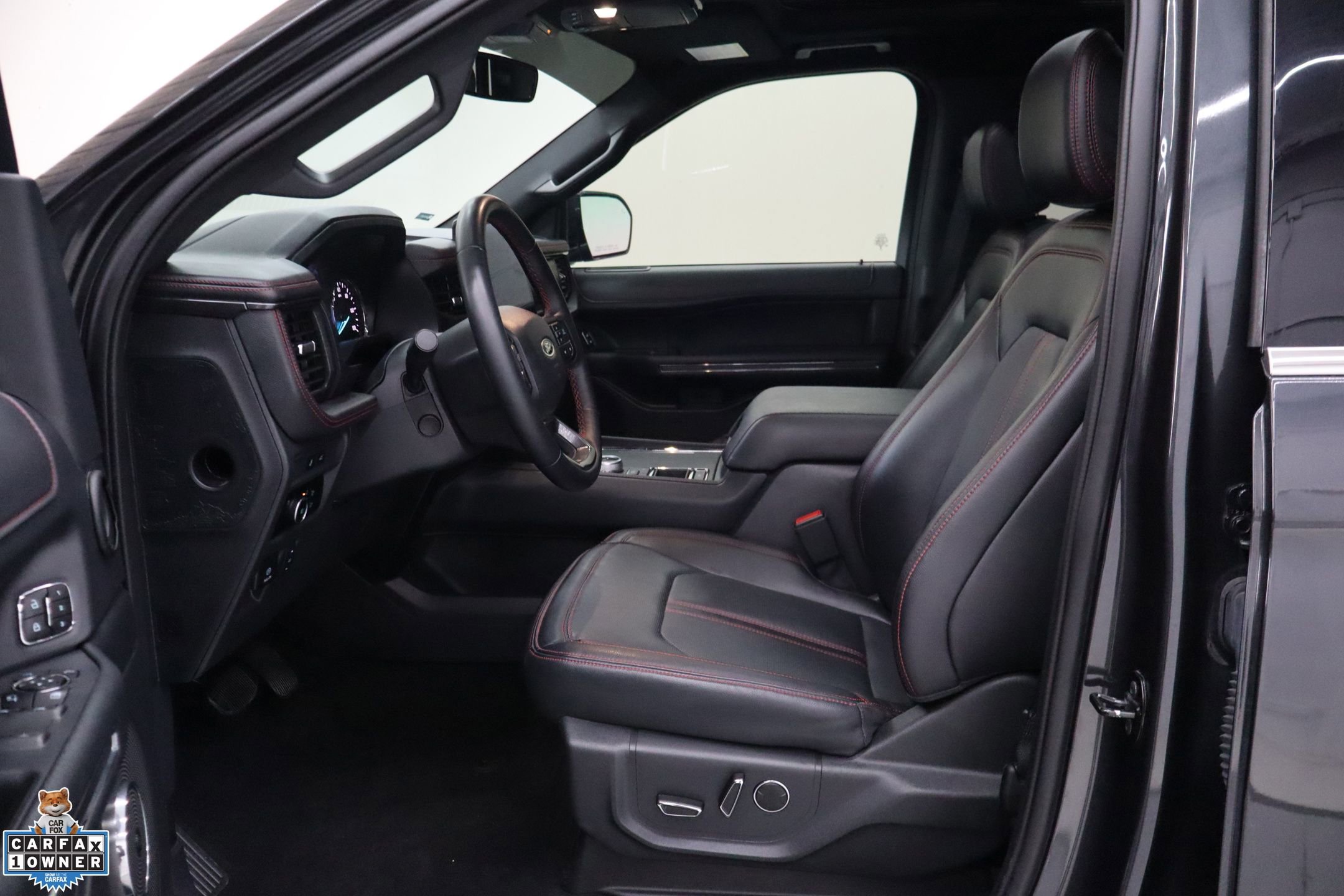 Used 2024 Ford Expedition Limited image 26