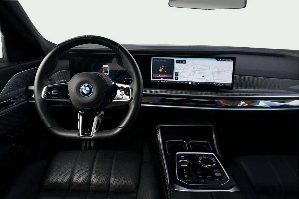 Used 2023 BMW i7 xDrive60 w/ Executive Package 2 AWD/4WD image 22
