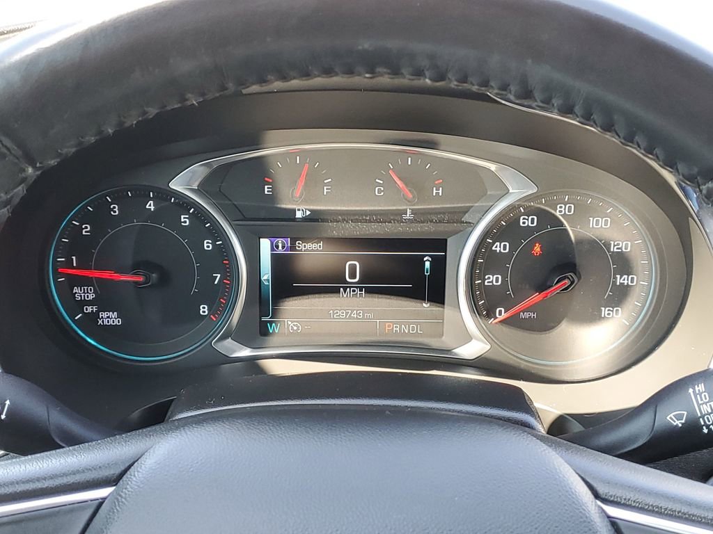 Used 2017 Chevrolet Malibu LT FWD image 14