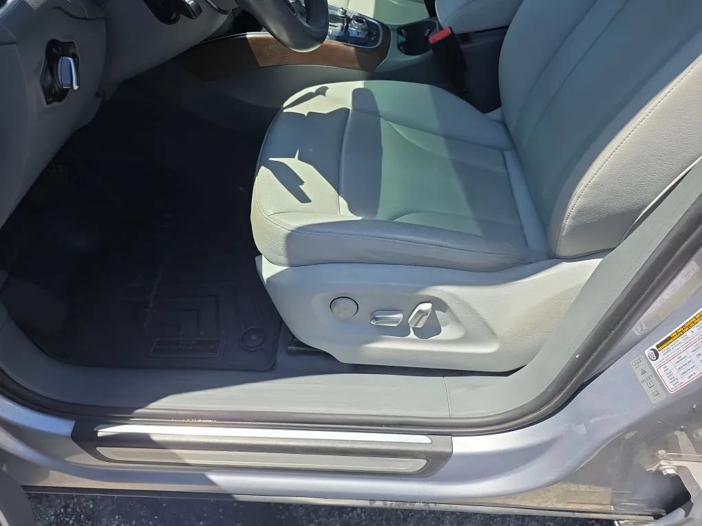 Used 2016 Audi Q5 2.0T Premium Plus w/ Technology Package AWD/4WD image 22