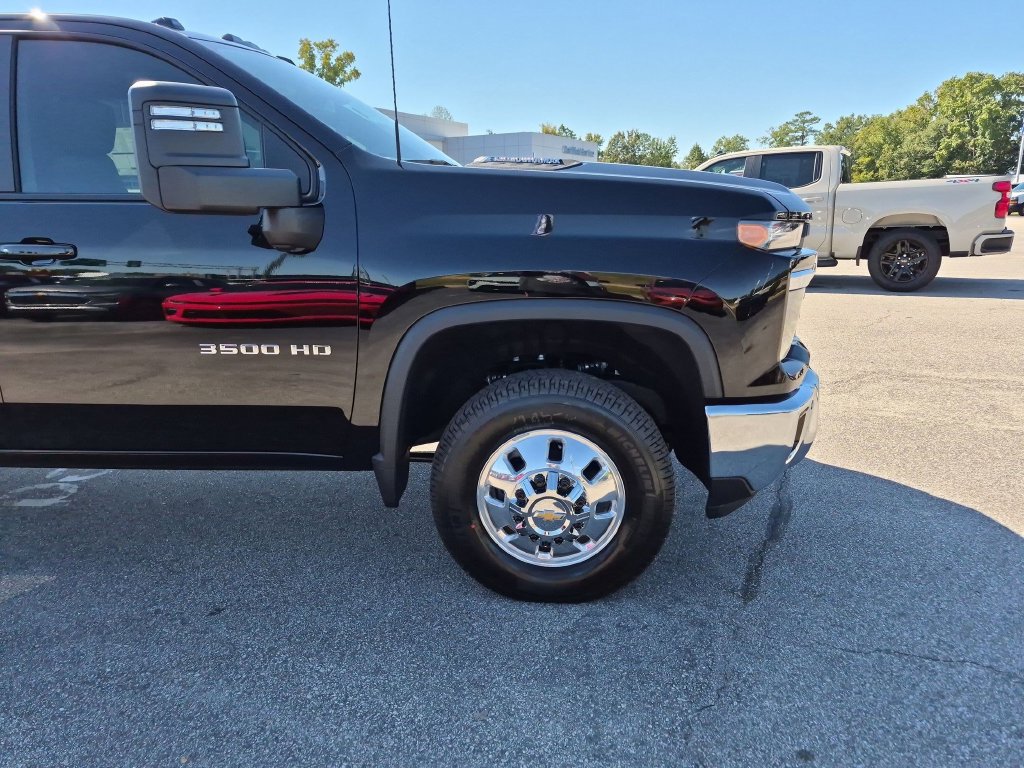 New 2026 Chevrolet Silverado 3500 LT w/ All Star Edition AWD/4WD image 10