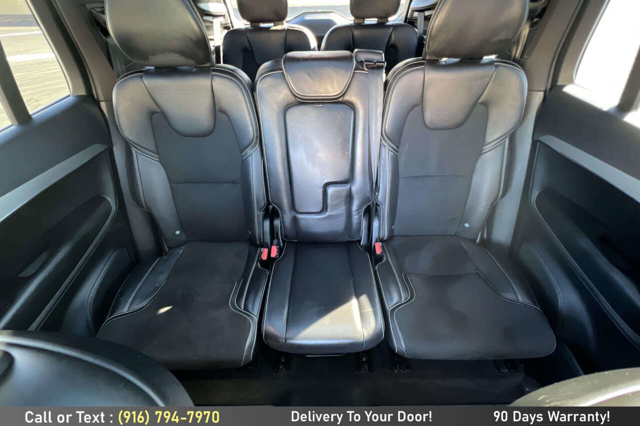 Used 2017 Volvo XC90 T6 R-Design w/ Vision Package image 21
