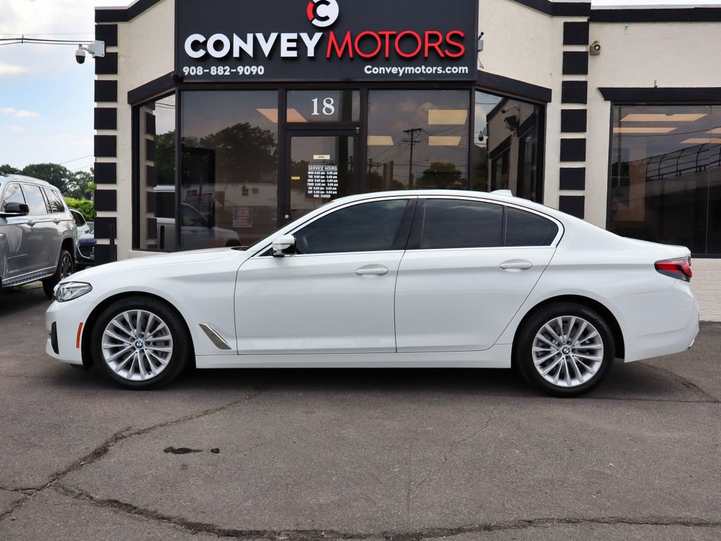 Used 2021 BMW 530i xDrive w/ Convenience Package AWD/4WD image 7