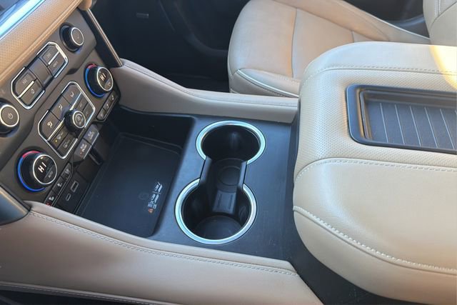 Used 2021 Chevrolet Tahoe Premier w/ Premium Package image 25