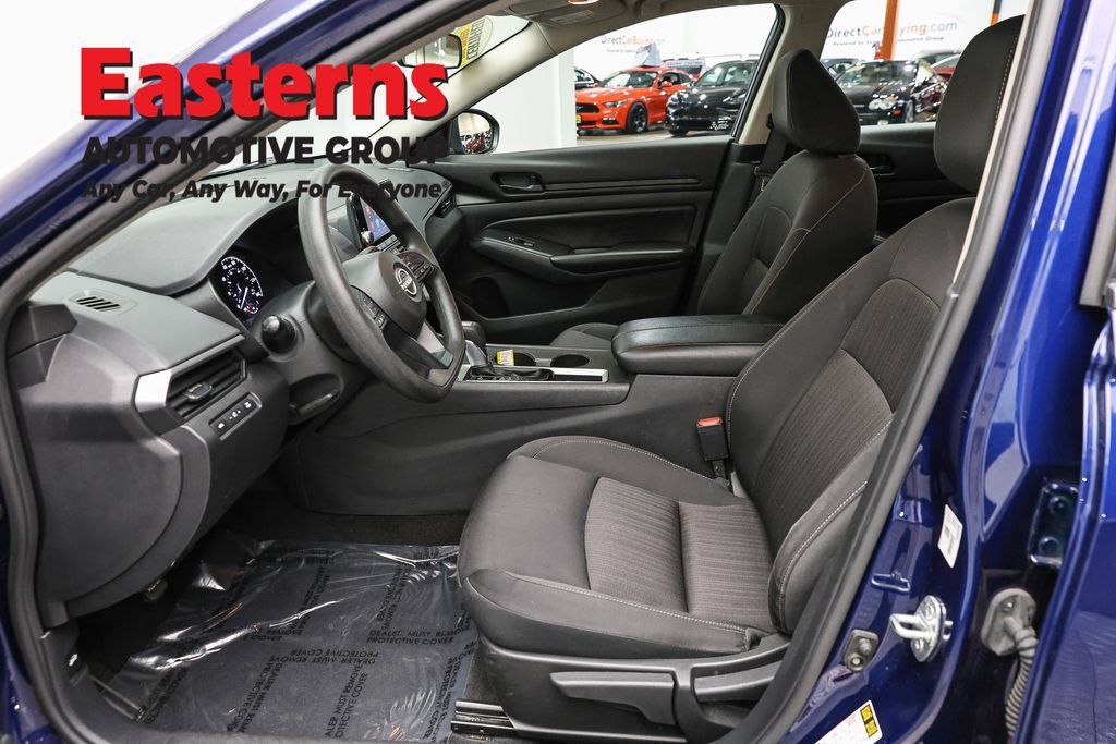 Used 2024 Nissan Altima 2.5 S FWD image 13