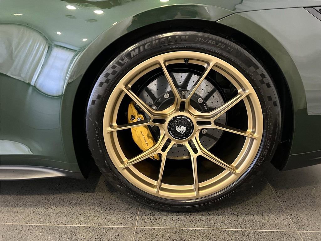 Certified 2026 Porsche 911 GT3 w/ Chrono Package RWD image 11