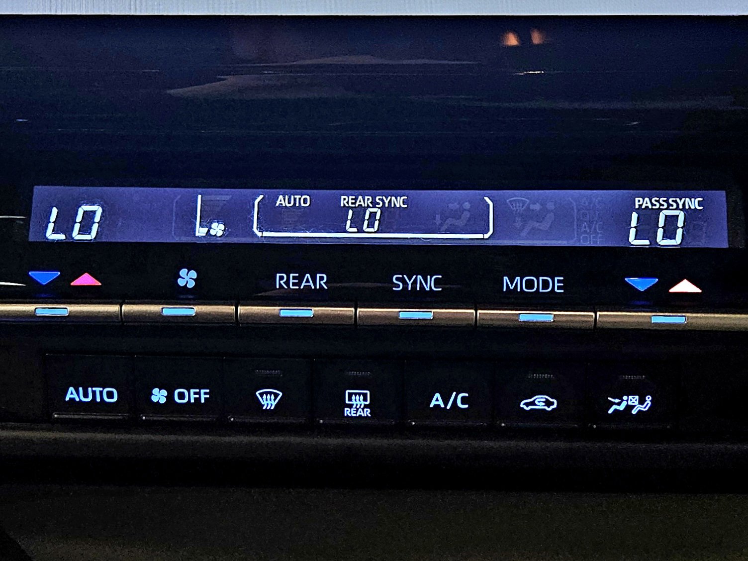 Used 2022 Toyota Sienna LE FWD image 38