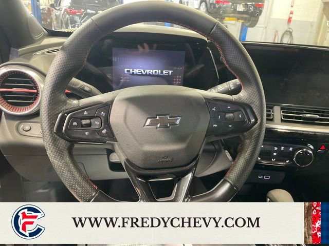 Used 2024 Chevrolet Trax RS w/ Driver Confidence Package image 14