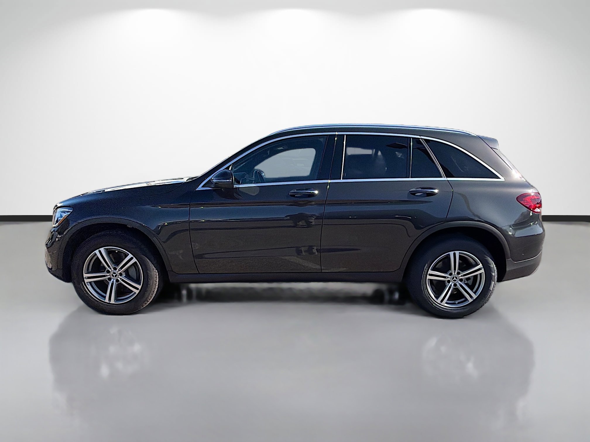 Used 2022 Mercedes-Benz GLC 300 image 6