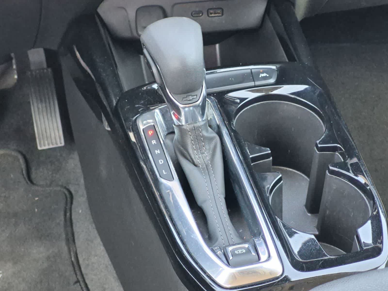 Used 2025 Chevrolet Trax LT w/ LT Convenience Package FWD image 15