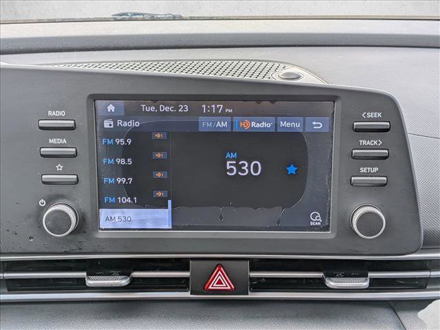 Used 2021 Hyundai Elantra SE image 12