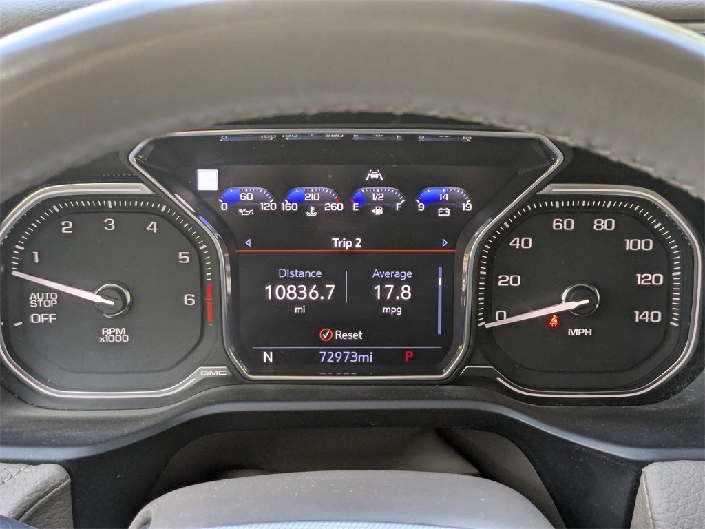 Used 2021 GMC Yukon Denali w/ Denali Premium Package image 29