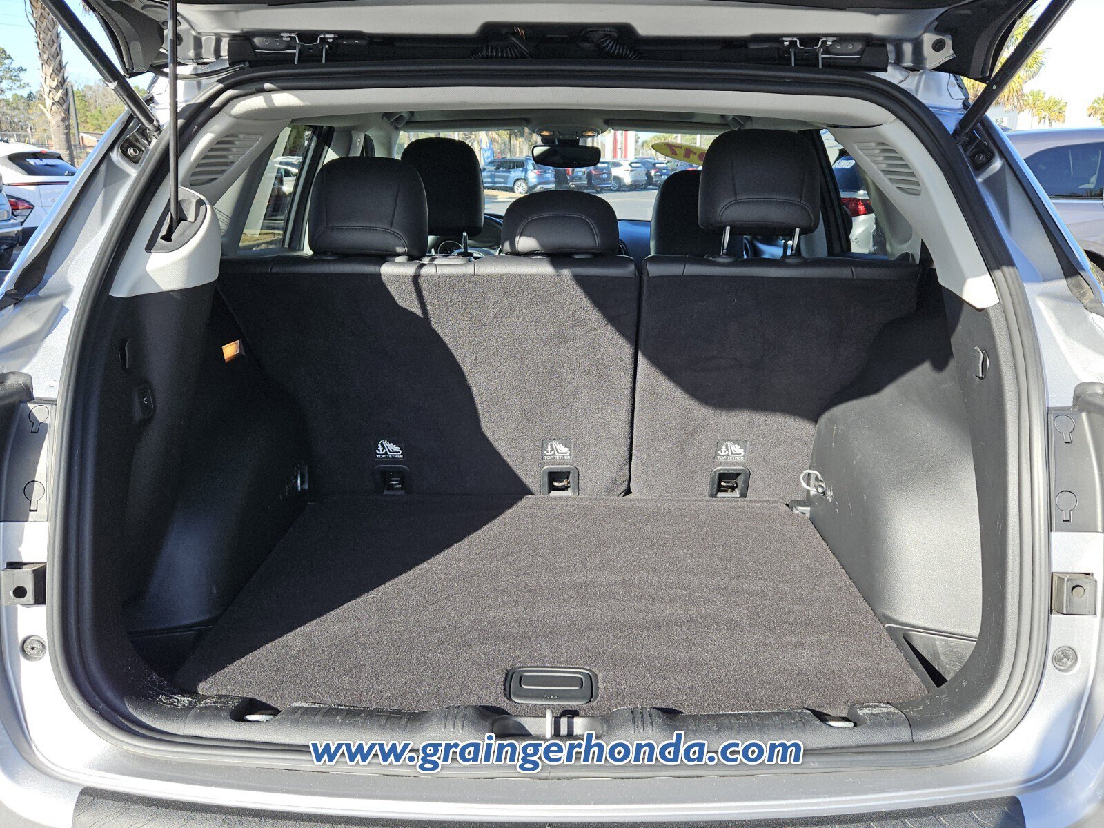 Used 2017 Jeep Compass Limited image 13