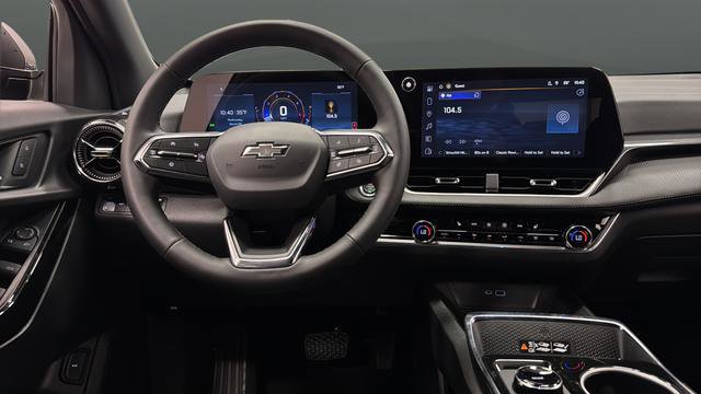 New 2026 Chevrolet Equinox LT w/ Convenience Package II AWD/4WD image 11