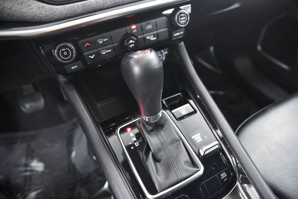 Used 2023 Jeep Compass Latitude image 21