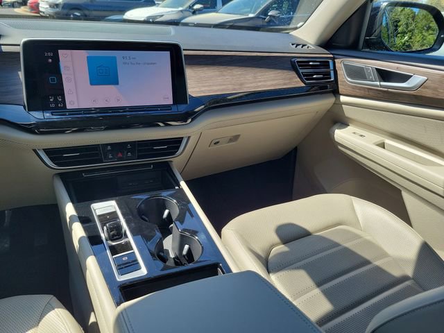 Used 2024 Volkswagen Atlas SEL image 13