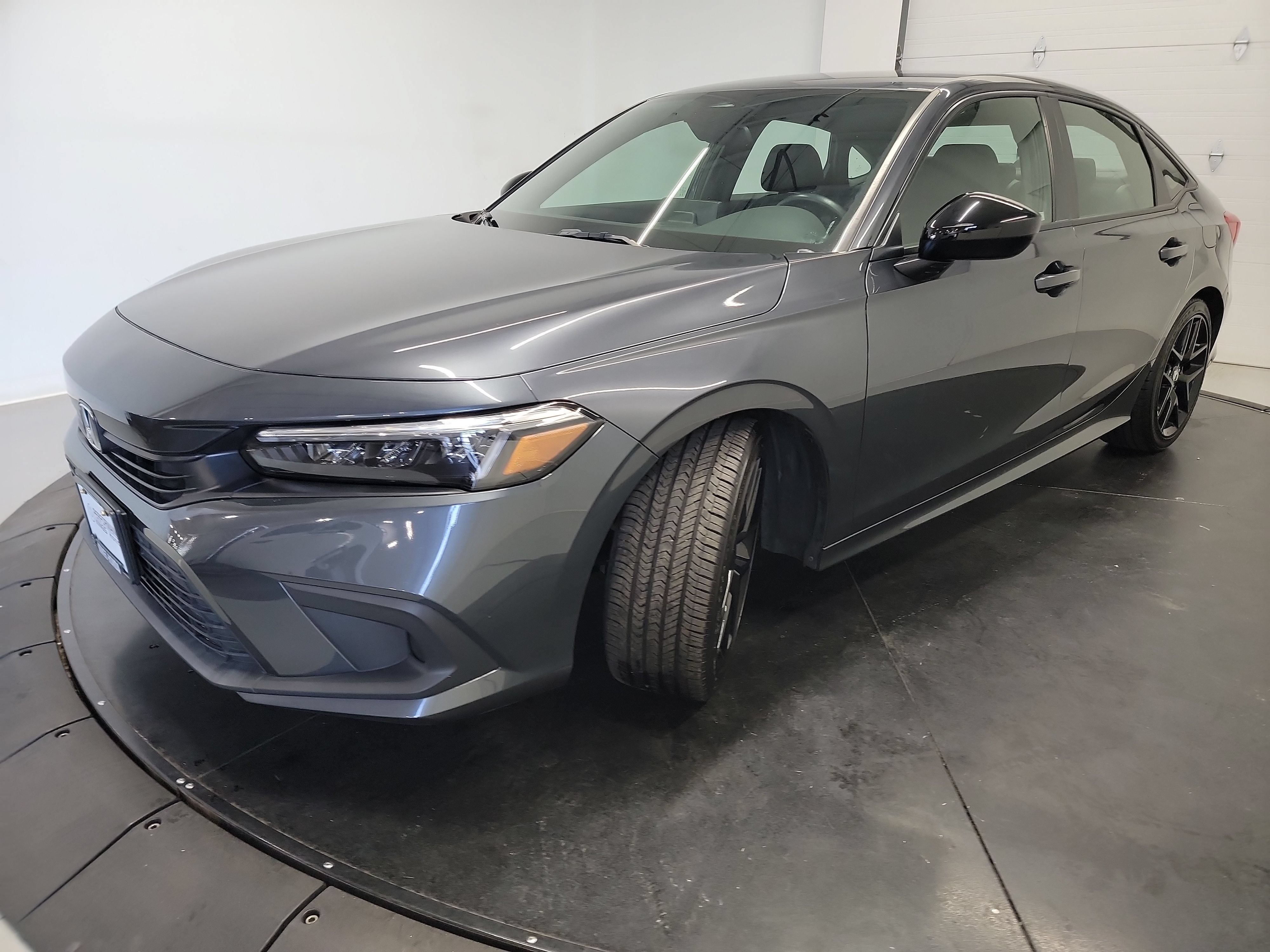 Used 2024 Honda Civic Sport image 3