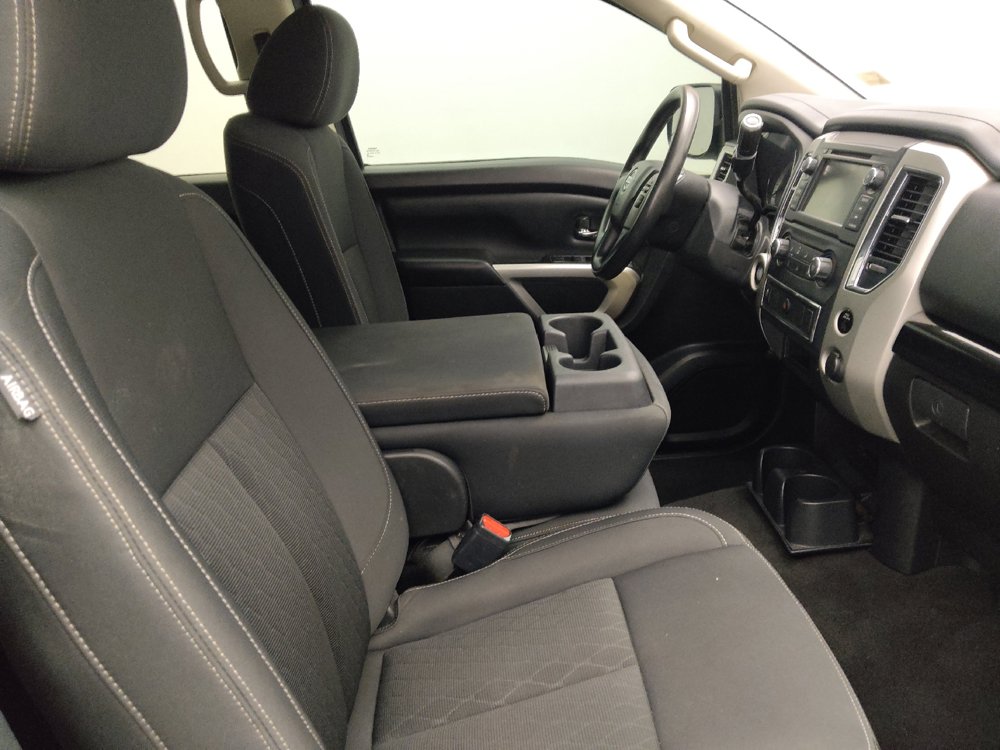 Used 2019 Nissan Titan SV RWD image 21