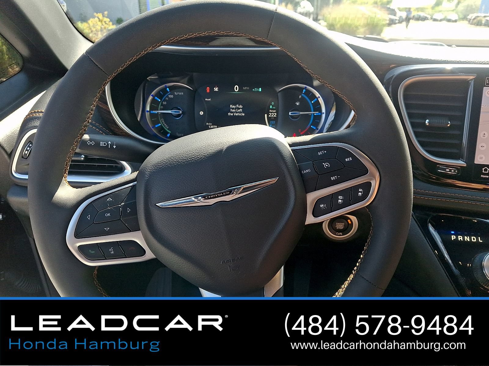 Used 2023 Chrysler Pacifica Pinnacle FWD image 20