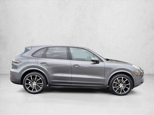 Used 2023 Porsche Cayenne AWD/4WD image 4