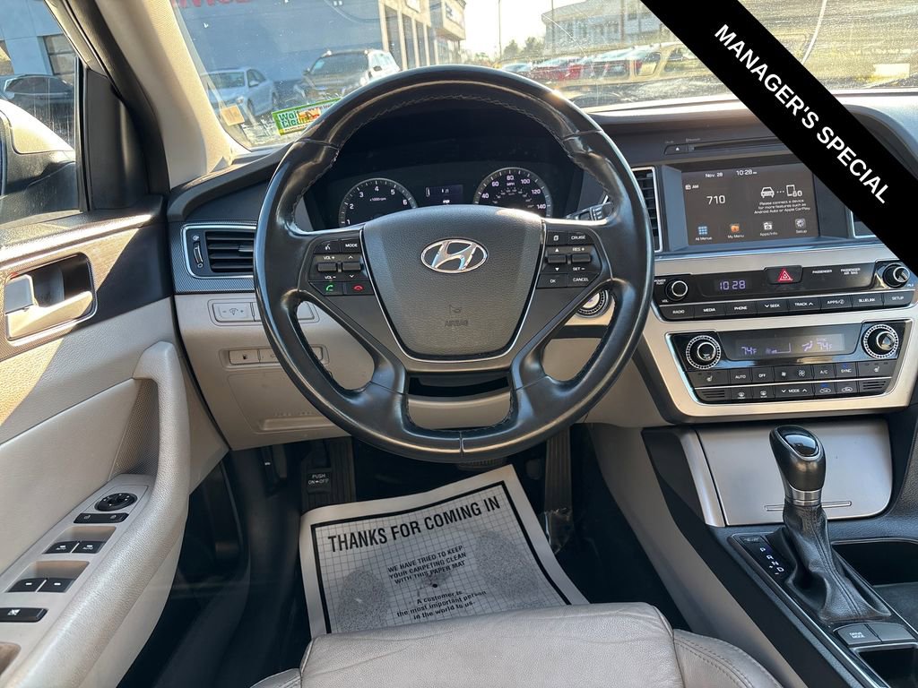 Used 2016 Hyundai Sonata Sport w/ Option Group 02 image 16