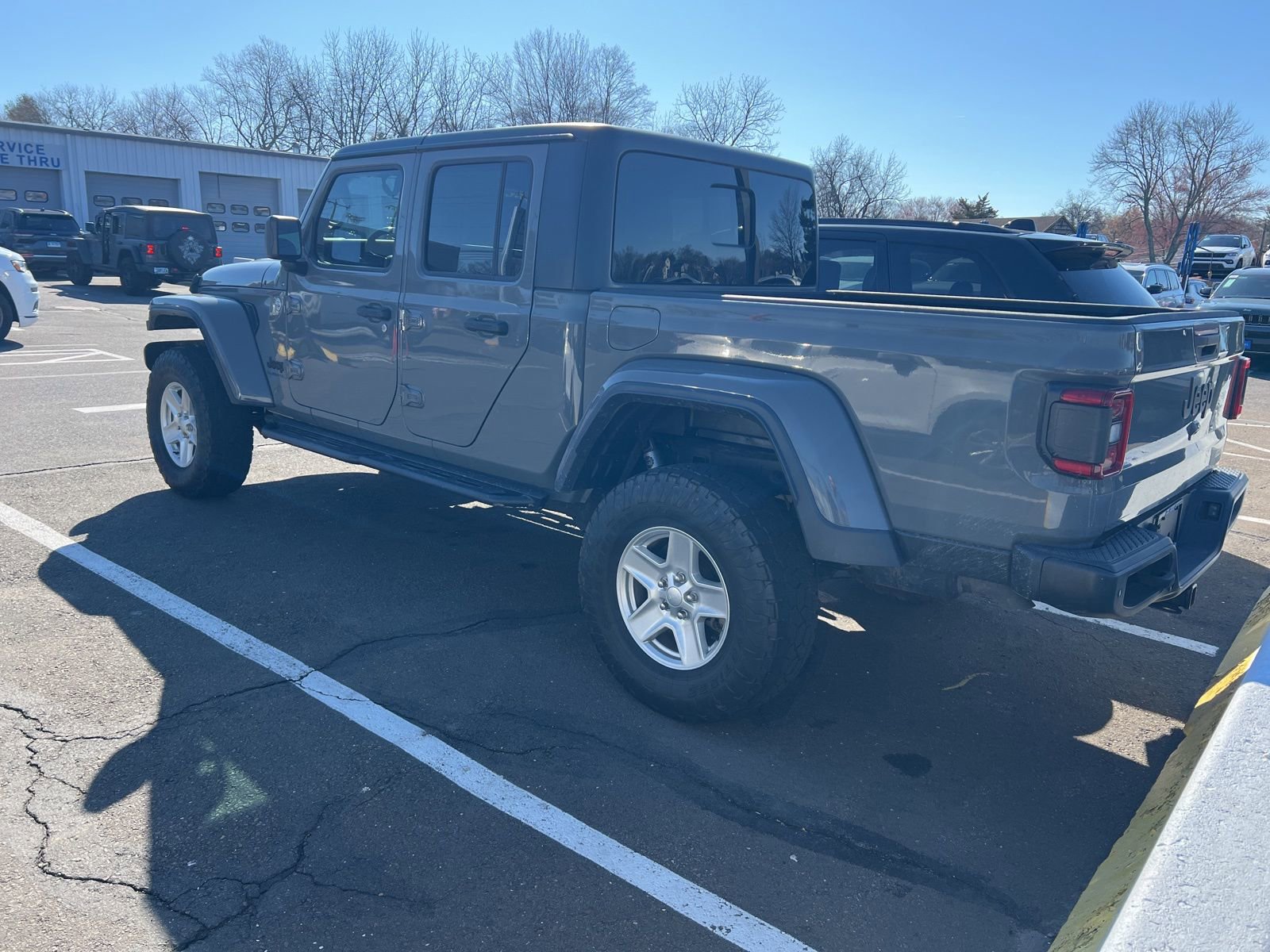 Used 2021 Jeep Gladiator Sport image 5